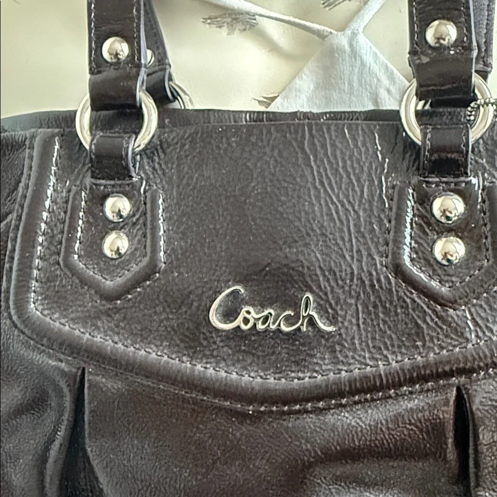 Coach Womens Brown and Tan silk Interior lining some wear visible - Picture 2 of 12